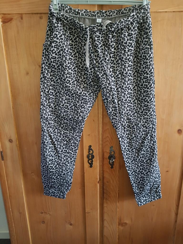 Joggingbroek met luipaardprint, maat L, Maat 42/44 (L), Ophalen of Verzenden, Onbekend, Zo goed als nieuw