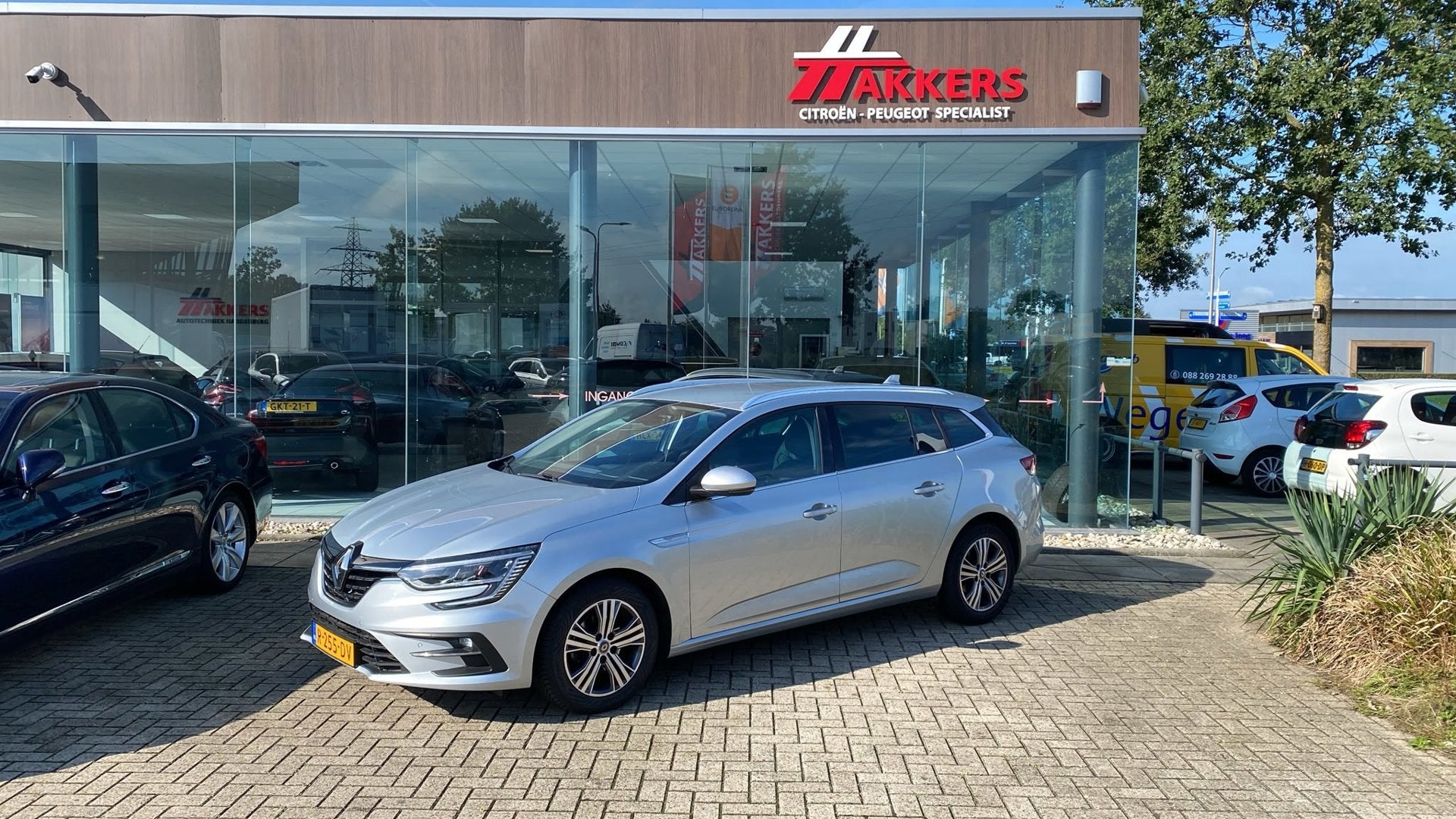 Foto 2 van Renault Mégane Estate 1.3 TCe Intens