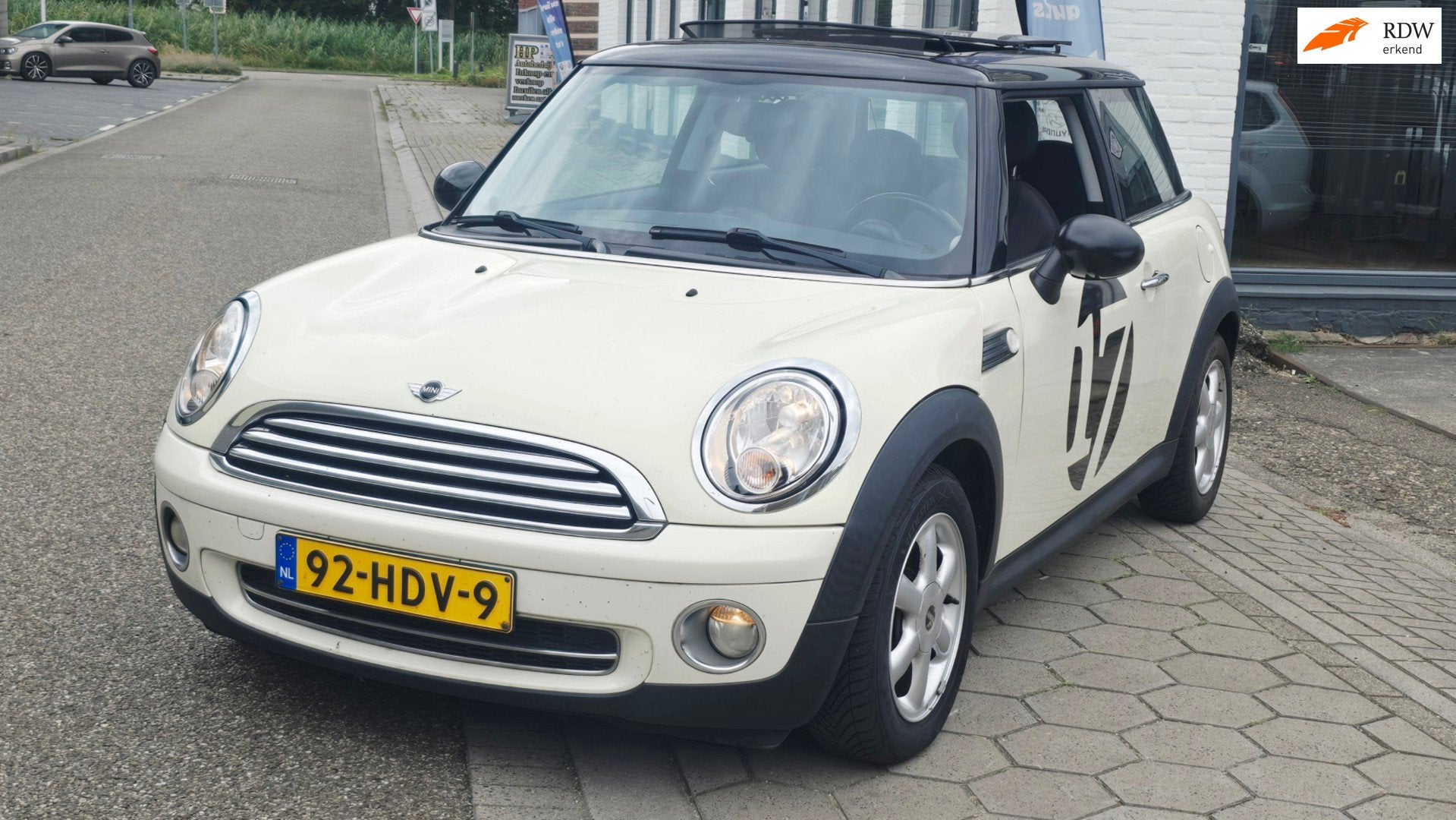 Mini*pano*airco*rijd prefrct* 3-Deurs 1.6 Cooper*nao*apk*air, Voorwielaandrijving, Gebruikt, 750 kg, 4 cilinders