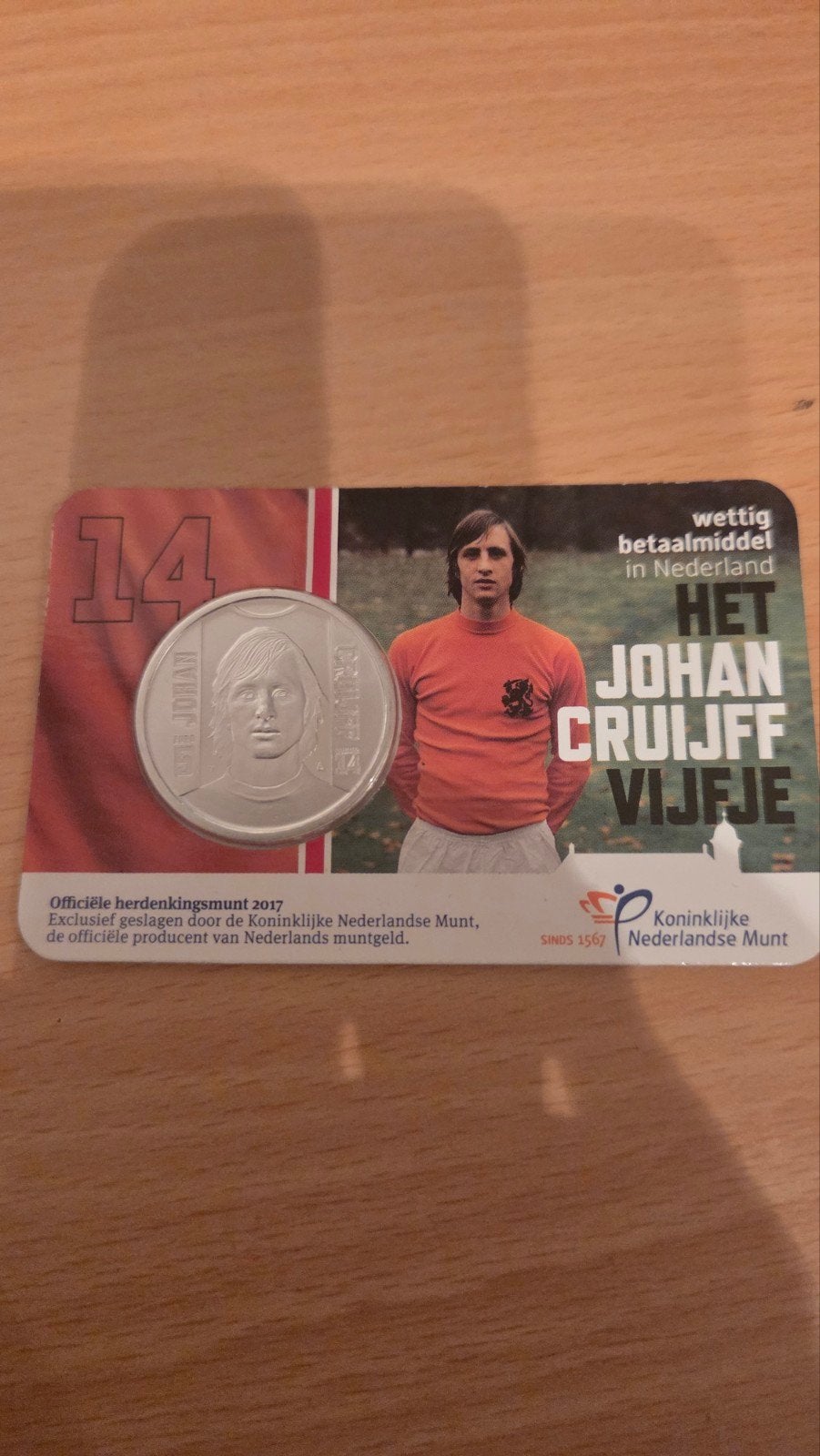 Johan Cruijff Vijfje - Zwaar verzilverde €5 munt, Postzegels en Munten, Munten | Nederland, Ophalen of Verzenden