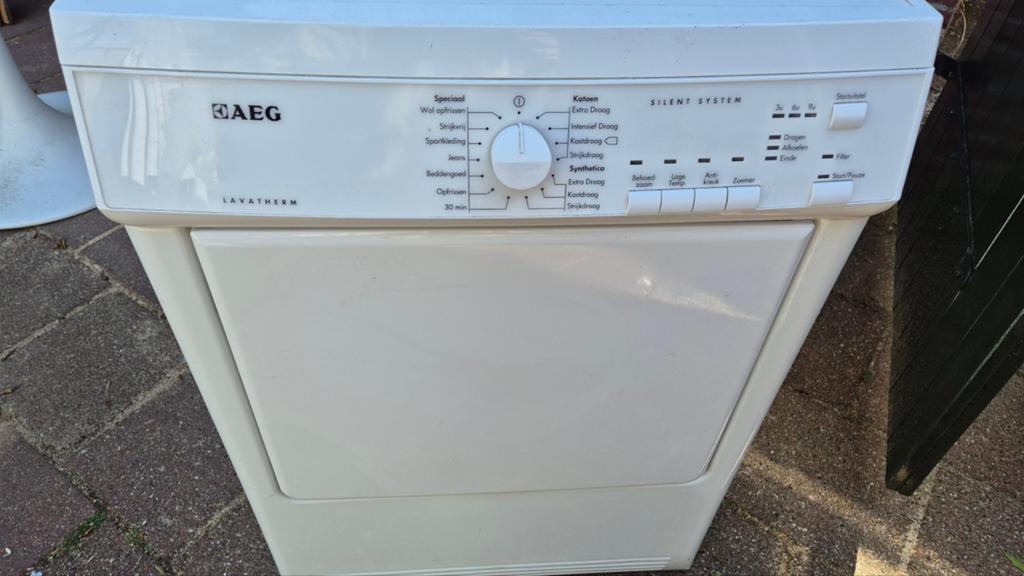 Goed werkende AEG T65170AV Lavatherm luchtafvoerdroger, Witgoed en Apparatuur, Wasdrogers, Ophalen, 6 tot 8 kg, Gebruikt, Luchtafvoer