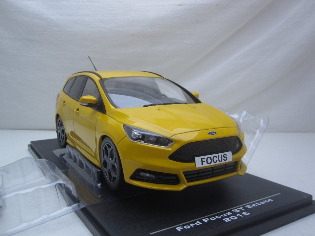 Ford Focus ST Wagon 2015 1:18 MCG, Hobby en Vrije tijd, Modelauto's | 1:18, Ophalen of Verzenden, Nieuw, Auto, Overige merken