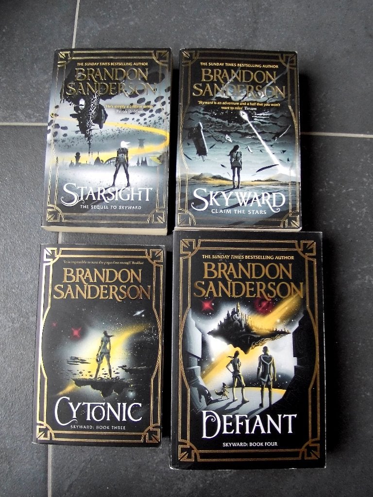 4 Romans van Brandon Sanderson Skyward Defiant Cytonic, Verzenden, Zo goed als nieuw, Brandon Sanderson