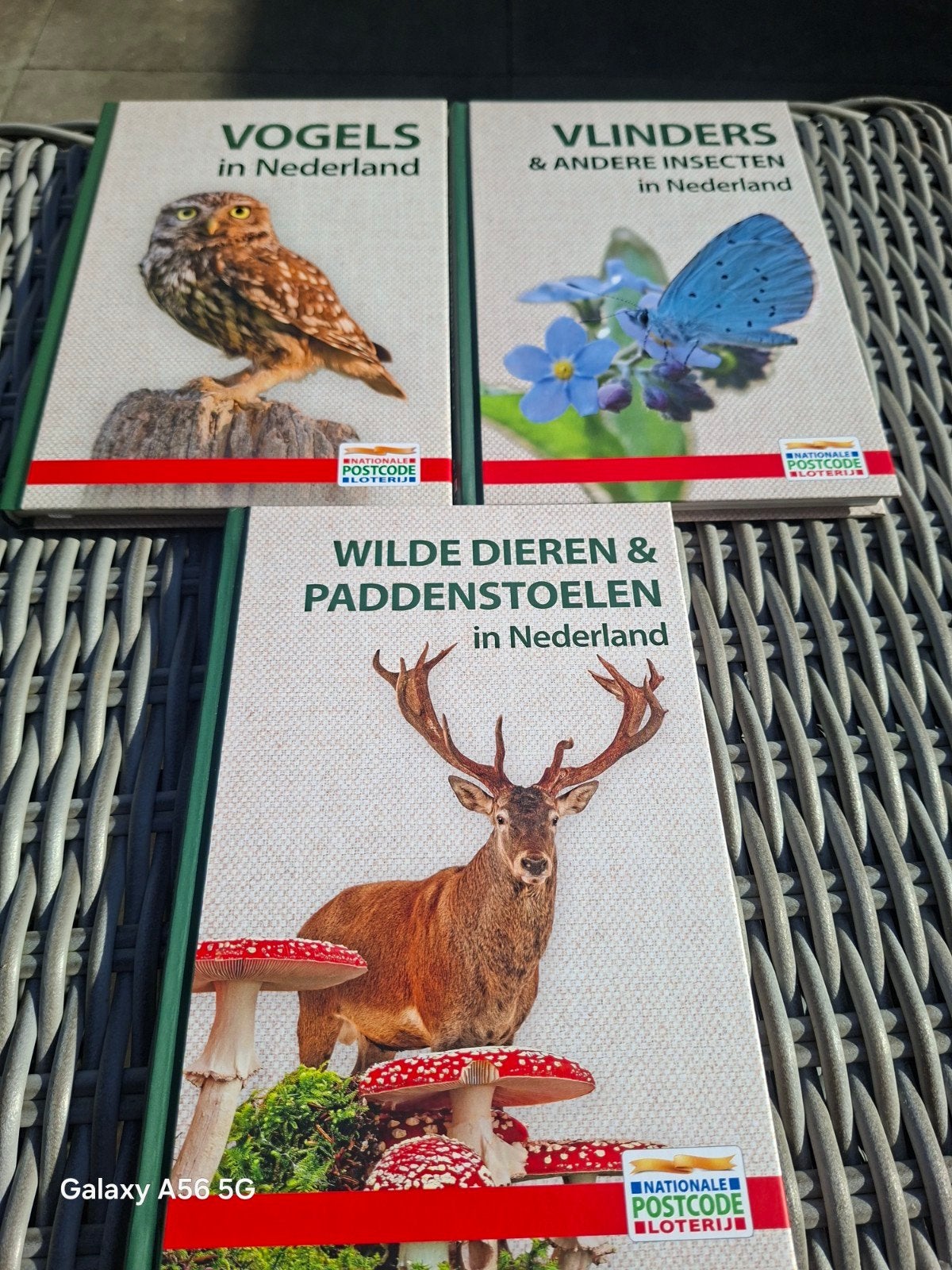 Nationale Postcode Loterij Natuurgidsen (3 stuks), Ophalen of Verzenden, Zo goed als nieuw, Natuur algemeen