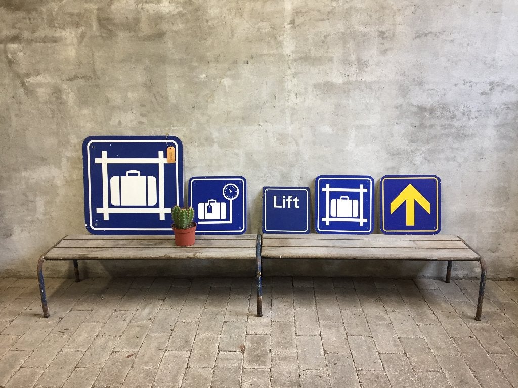Stationsborden | pictogrammen spoorwegen | lift | koffer, Ophalen of Verzenden, Gebruikt, Trein, Overige typen