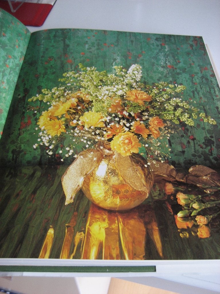 Bloemschikken, droogbloem: “Het mooiste  bloemschikboek” €10, Ophalen, Zo goed als nieuw, Natuur en Bloemen, Overige typen