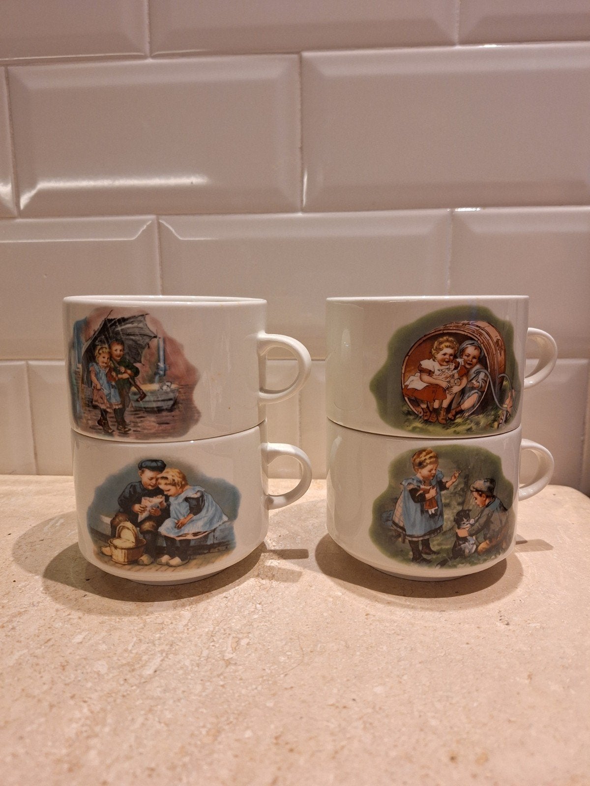 Villeroy & Boch 'Onder Moeders Paraplu' bekers (4 stuks), Ophalen of Verzenden
