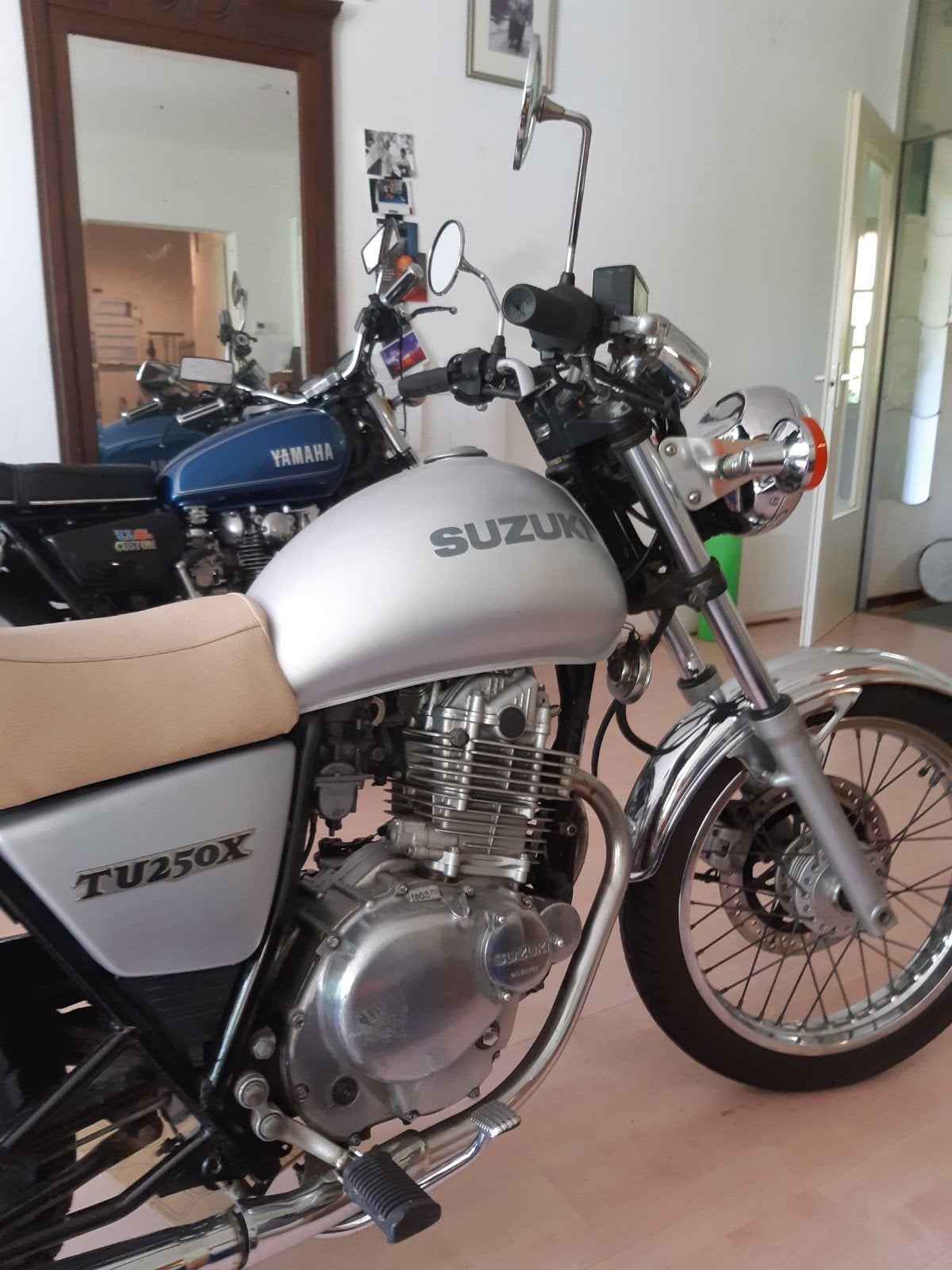 Suzuki TU250, Motoren, 250 cc, Gebruikt, Minimaal motorrijbewijs A2, 1 cilinder