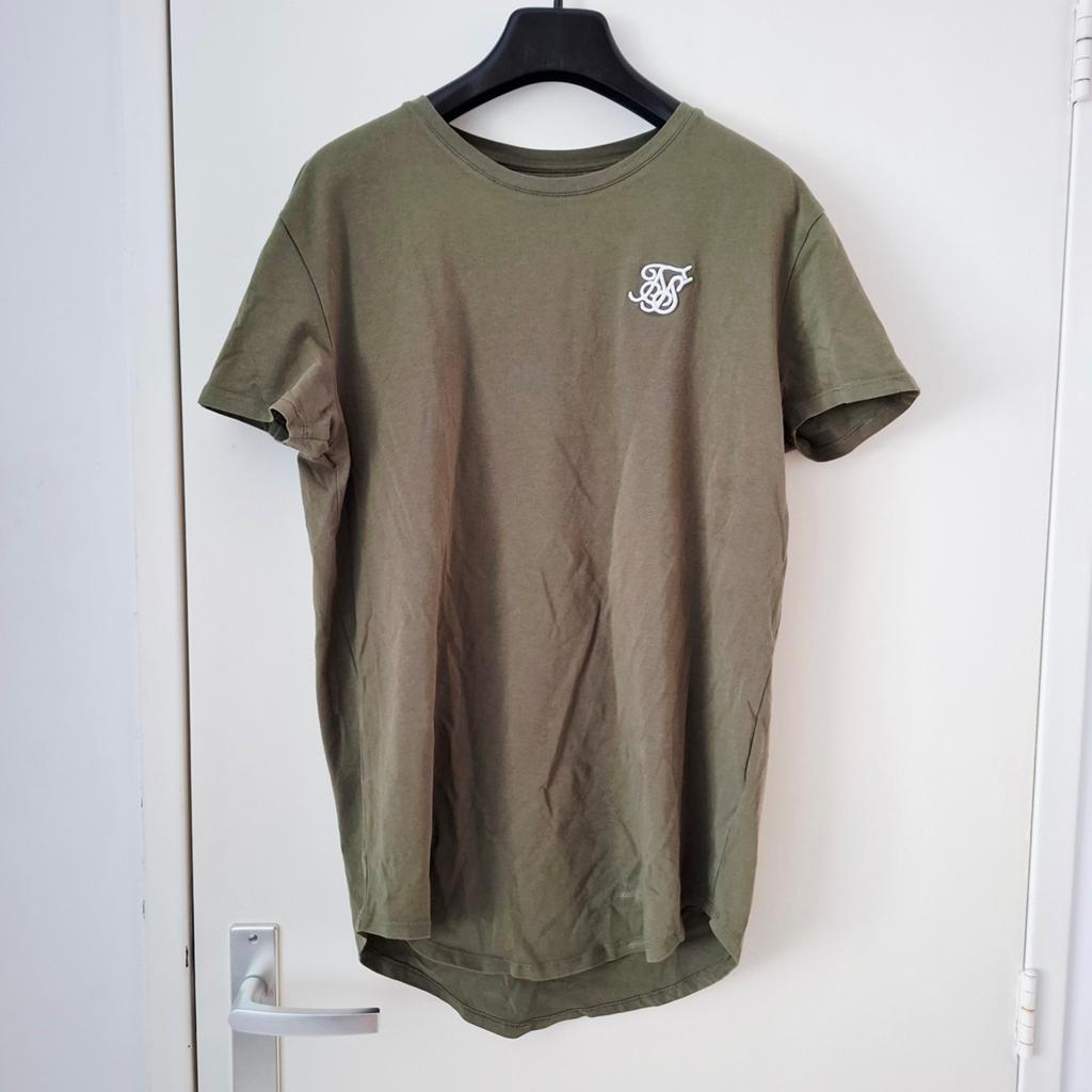SikSilk, khakigroen t-shirt - maat M, SikSilk, Onbekend, Ophalen of Verzenden, Zo goed als nieuw