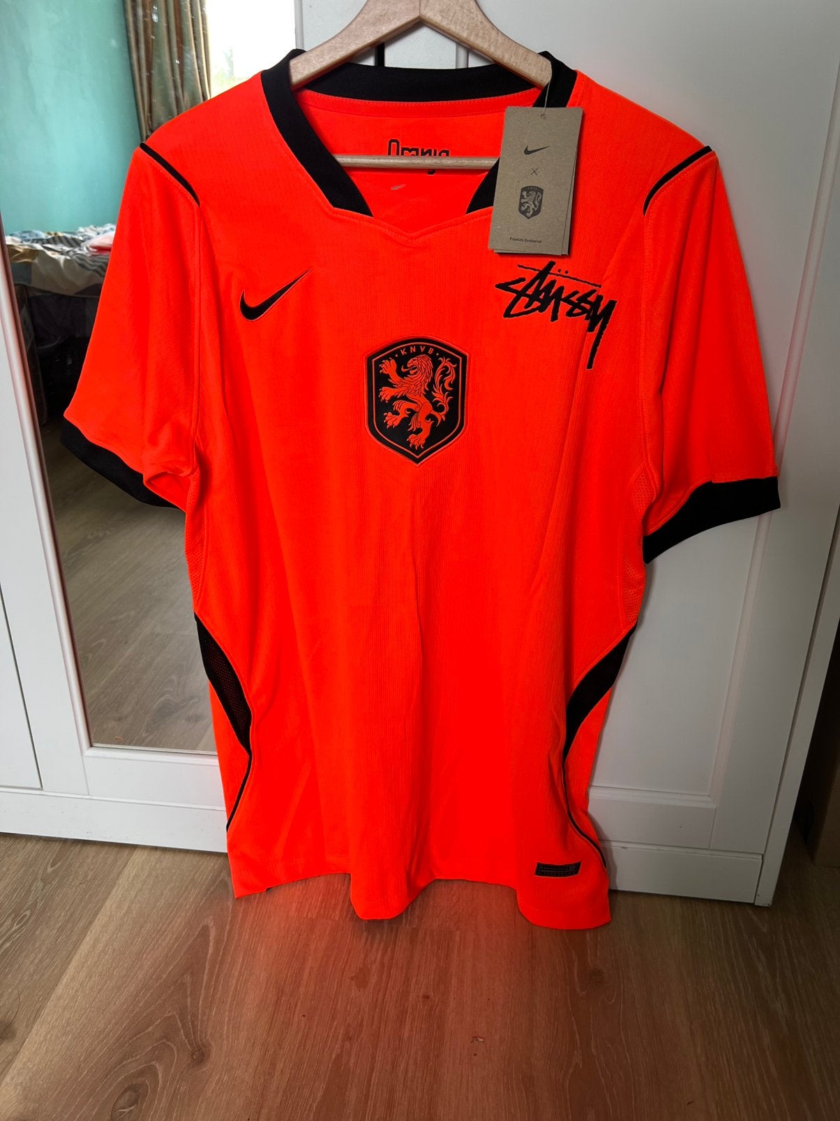 Nederlands elftal thuisshirt WK 2026 Stüssy  Maat L, Maat 52/54 (L), Nieuw, Oranje, Ophalen of Verzenden