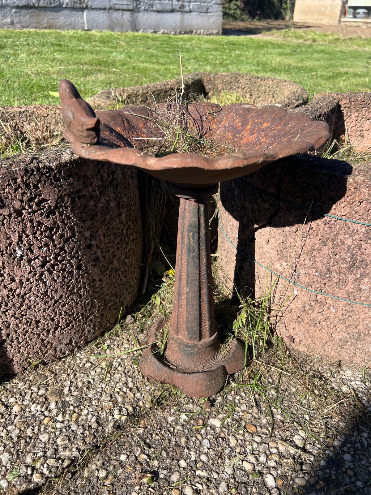 Antieke gietijzeren vogelbad, Tuin en Terras, Ophalen, Gebruikt