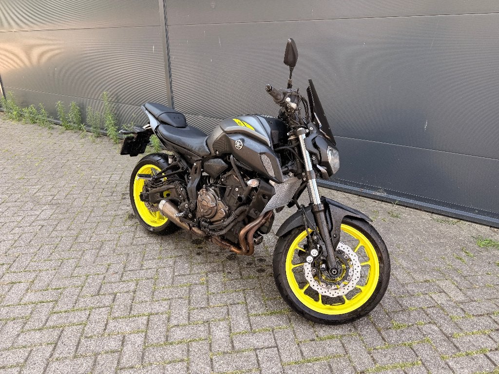 Yamaha MT-07 A2 | Windscherm | Goed onderhouden, 2 cilinders, Occasion, Bedrijf, Minimaal motorrijbewijs A2