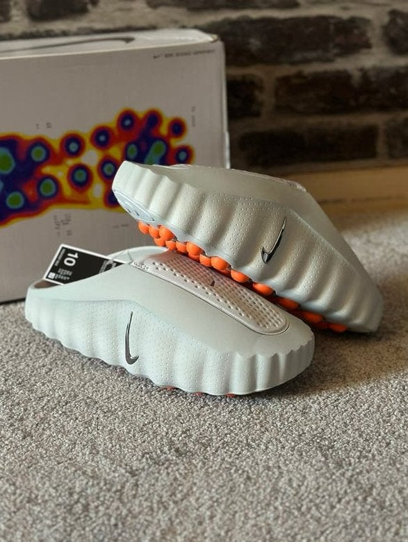 ORIGINEEL Nike Mind 001 Slide EU44 ‘Smoke Grijs’ | Nieuw!, Overige kleuren, Nieuw, Ophalen of Verzenden, Sneakers of Gympen