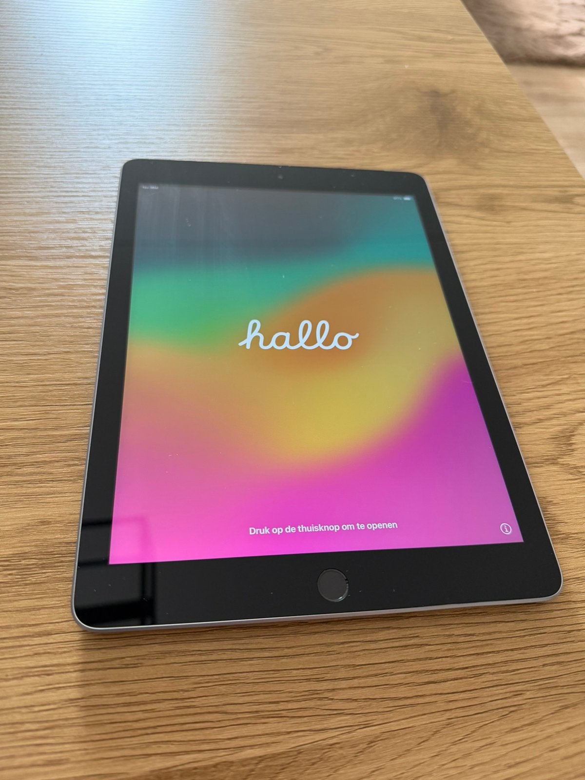 Ipad 6e generatie 4G, Computers en Software, Apple iPads, 32 GB, Apple iPad, Zo goed als nieuw, Grijs