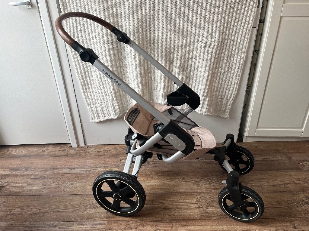 Maxi cosi Nova 4  nomad sand (125 euro direct verkocht), Kinderen en Baby's, Ophalen, Gebruikt, Combiwagen, Met reiswieg
