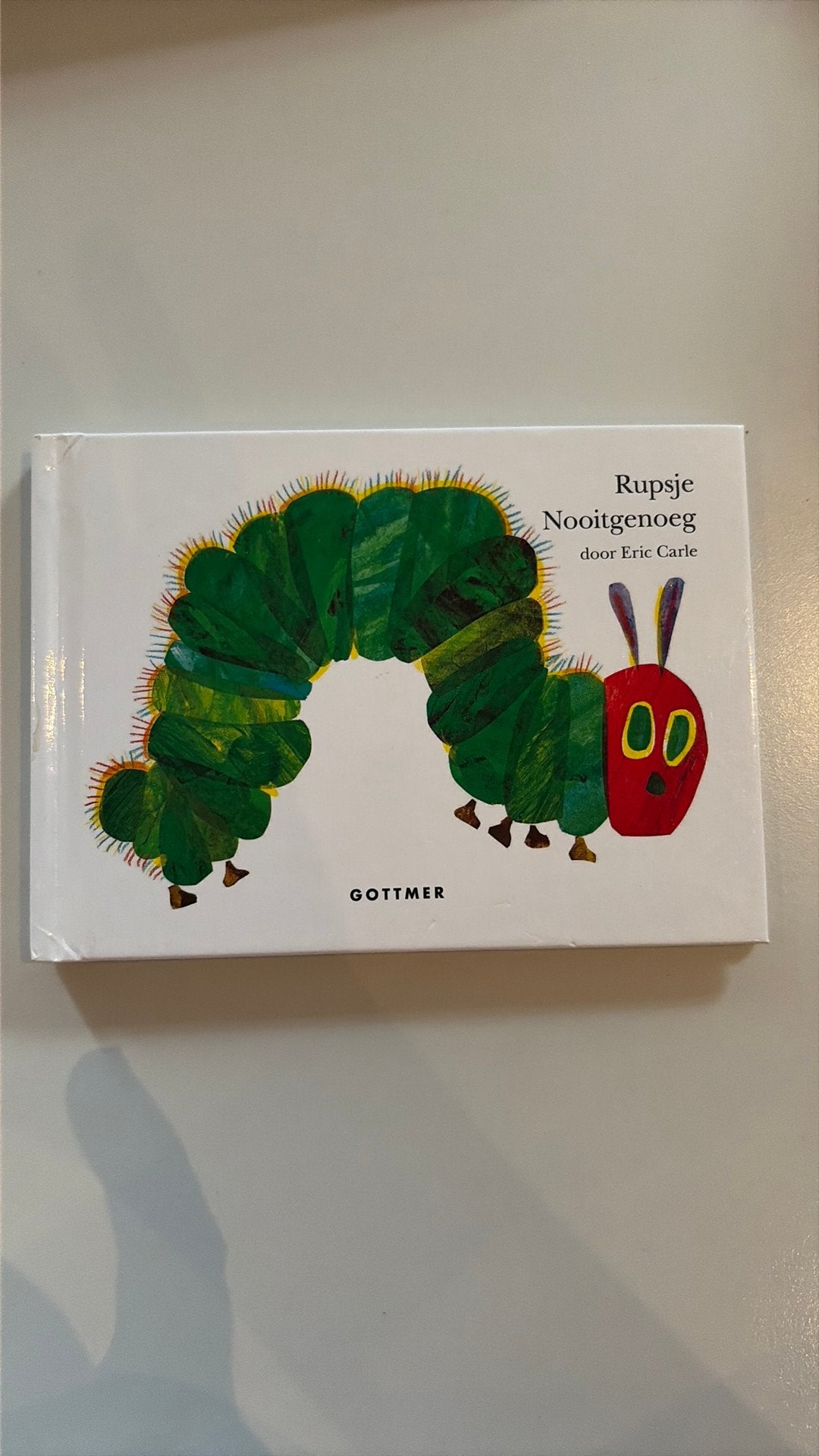 Eric Carle - Rupsje Nooitgenoeg mini-boekje, Boeken, Ophalen of Verzenden, Zo goed als nieuw, Eric Carle