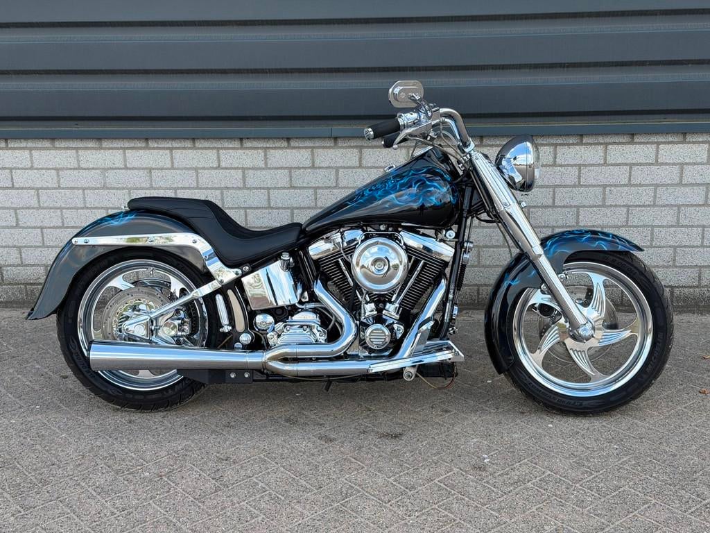 Harley Davidson FLSTF Fat Boy 1340 EVO CUSTOM 4000miles UNIE, Motoren, Motoren | Harley-Davidson, Sportuitlaat, 1340 cc, Chopper