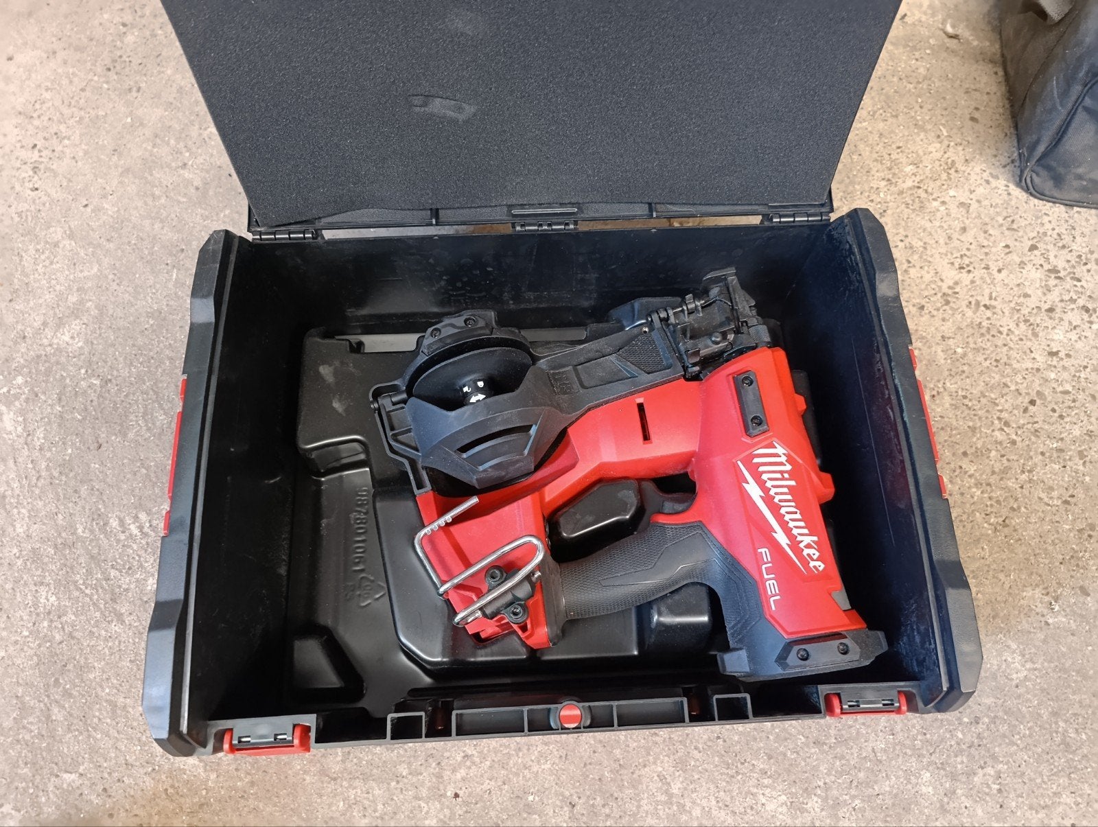 Milwaukee FUEL trommel tacker - Nooit gebruikt!, Ophalen of Verzenden, Nieuw, Tacker/nietmachine, Milwaukee