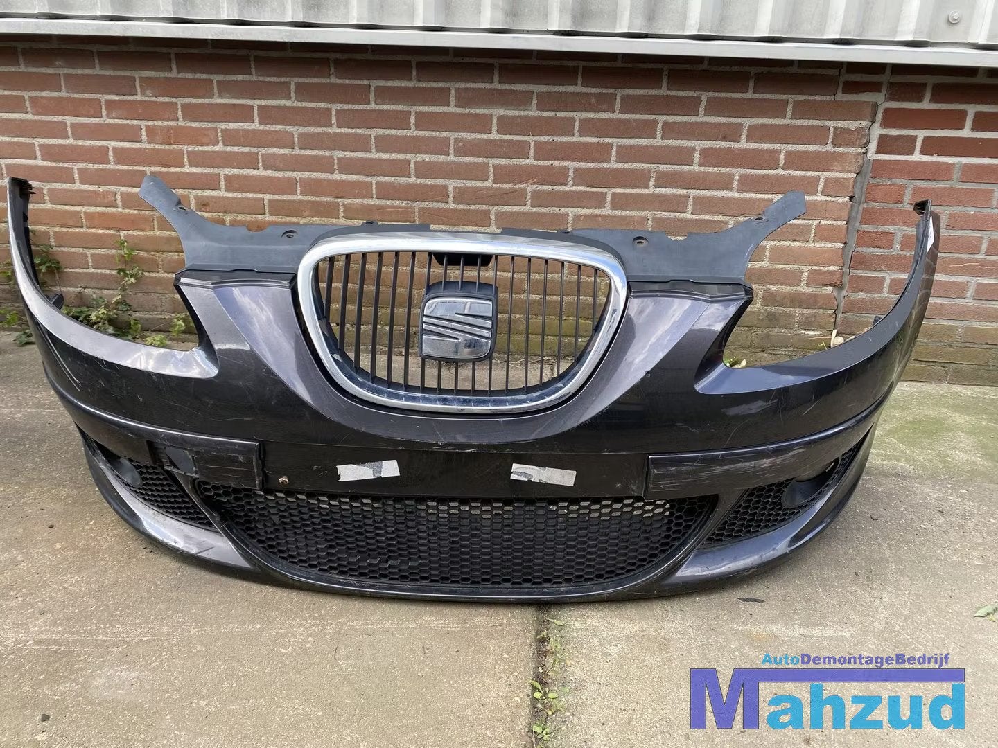 SEAT LEON 2 Zwart voorbumper bumper voor 2005-2012, Auto-onderdelen, Gebruikt, Voor, Autovia A-2, Km 585 585
08760  Martorell, ES