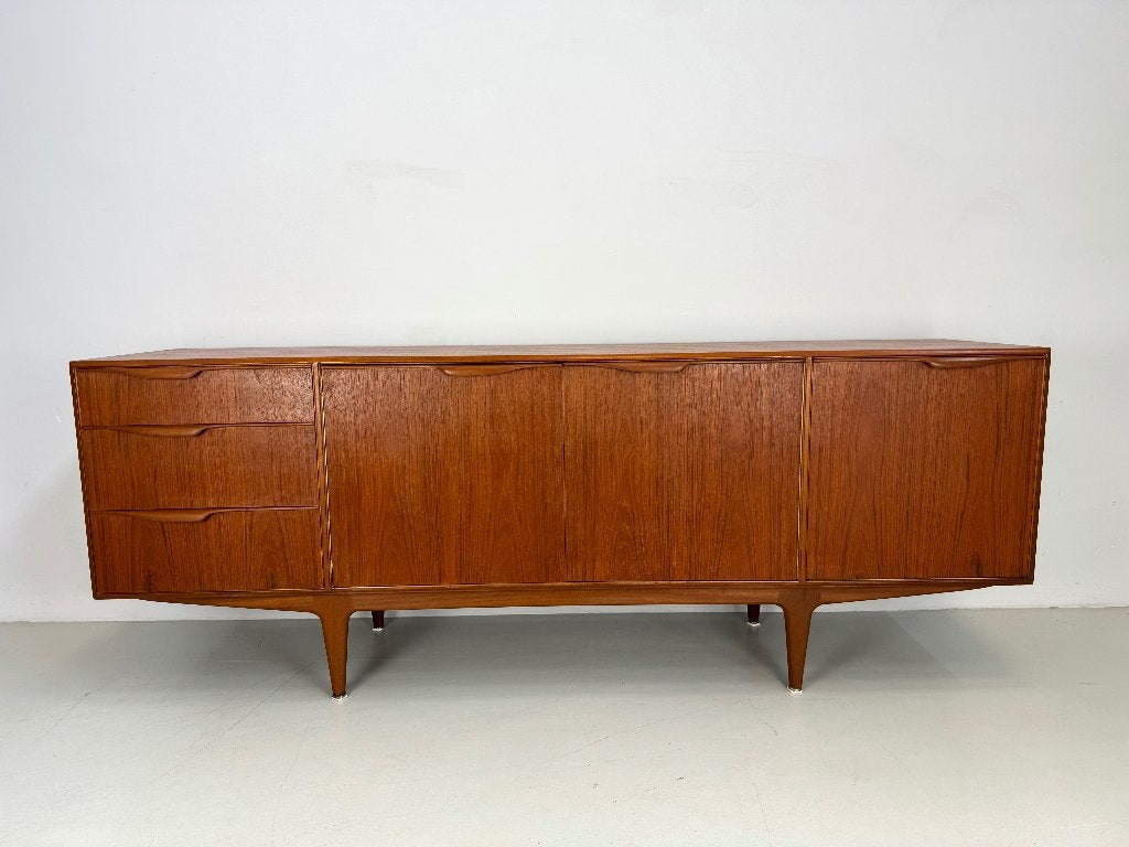 Vintage dressoir McIntosh "Dunvegan", Ophalen of Verzenden, Zo goed als nieuw, 25 tot 50 cm, 150 tot 200 cm