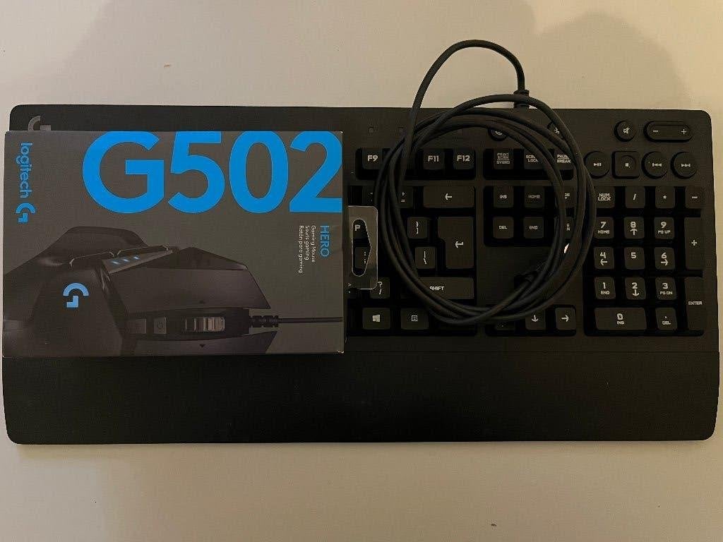 Hero Muis 502 en Toetsenbord G213 beide van Logitech, Ophalen of Verzenden, Zo goed als nieuw, Qwerty, Logi Logitech