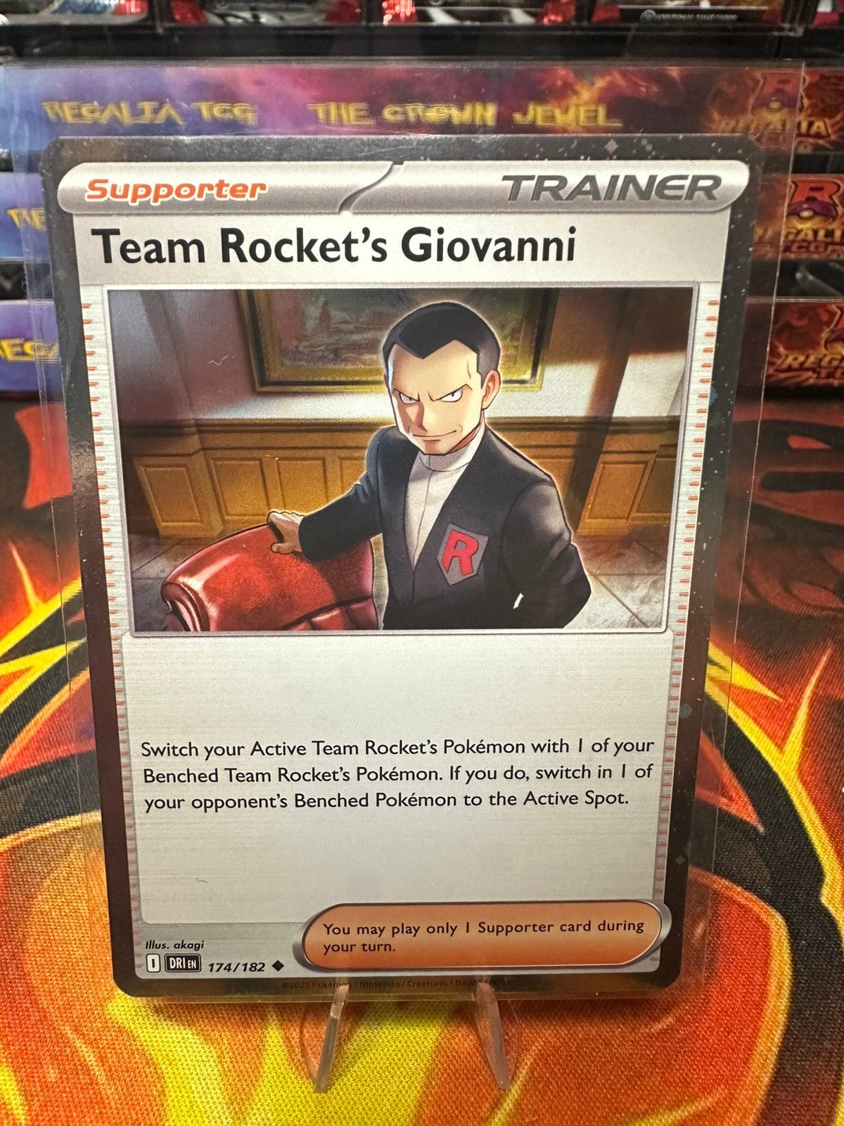 Team Rocket's Giovanni (xDRI 174) Destined Rivals, Ophalen of Verzenden, Zo goed als nieuw, Losse kaart, Foil