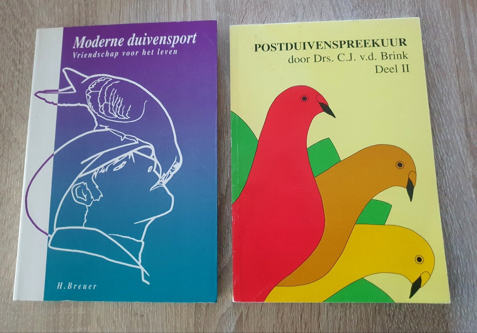 2 boeken Duiven . Moderne duivensport & Postduivens, Ophalen of Verzenden, Zo goed als nieuw, Vogels, H. Breuer, Drs. C.J. v.d. Brink