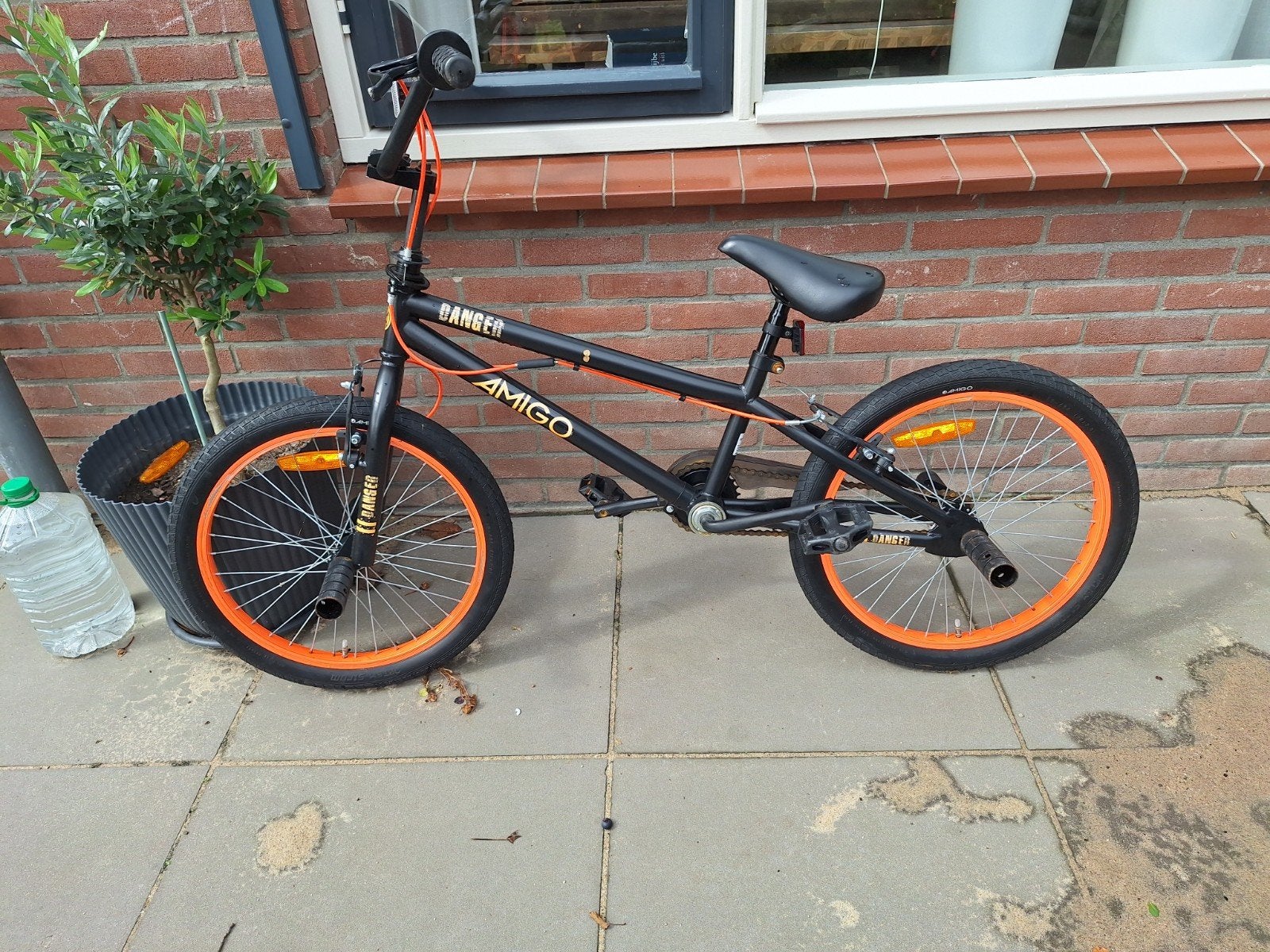 AMIGO BMX Danger 16 Inch Zwart/Oranje, Fietsen en Brommers, Ophalen, Staal, Velgrem, AMIGO