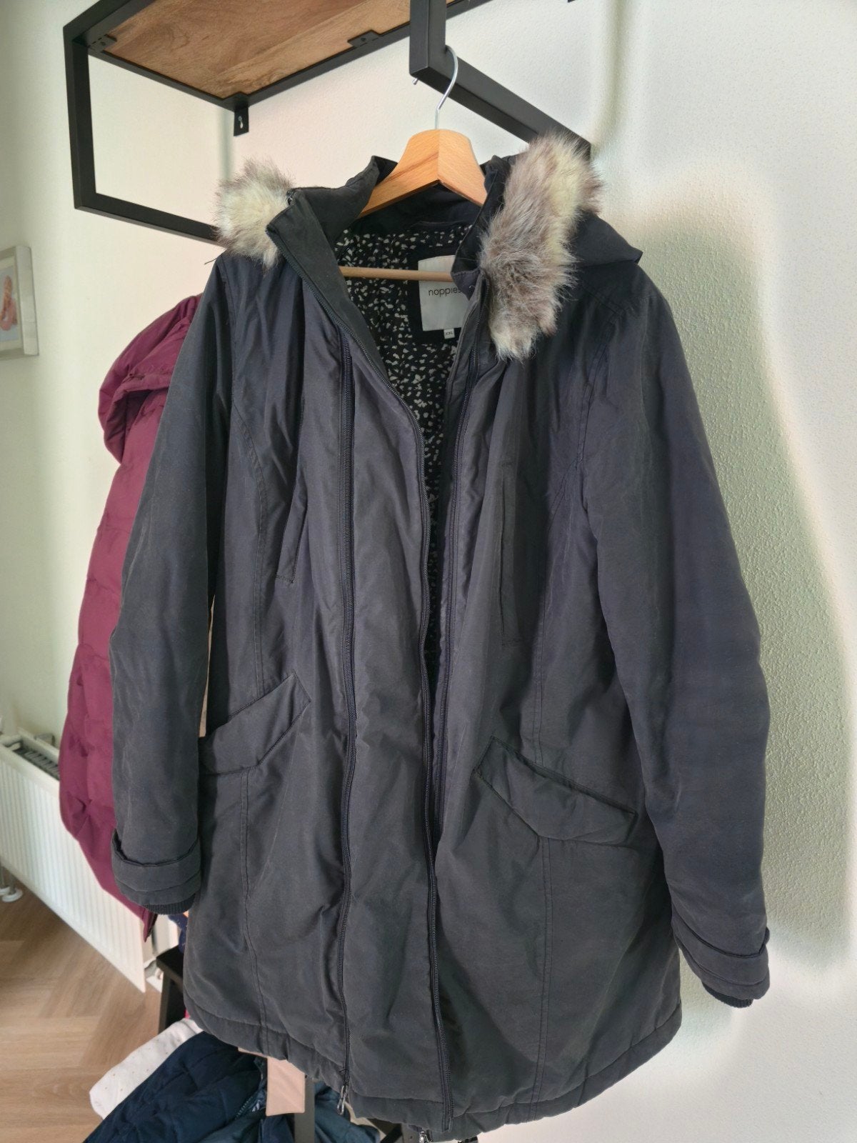 Noppies zwangerschaps winterjas met teddy voering en capucho, Ophalen, Zwart, Maat 46/48 (XL) of groter, Noppies