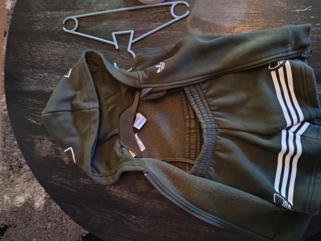 Adidas trainingspak groen maat 92, Ophalen of Verzenden, Zo goed als nieuw, Maat 92