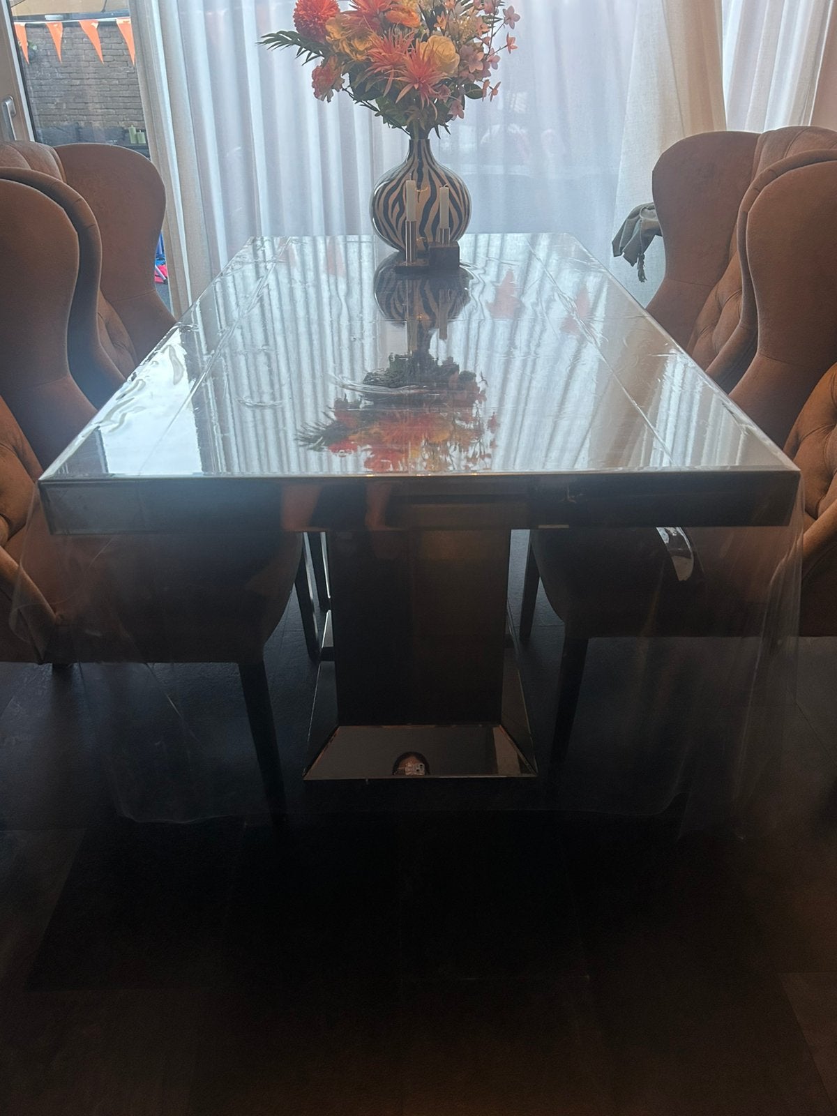 Eettafel en tv kast brons spiegel/glas, Ophalen, Gebruikt, Minder dan 4 stoelen