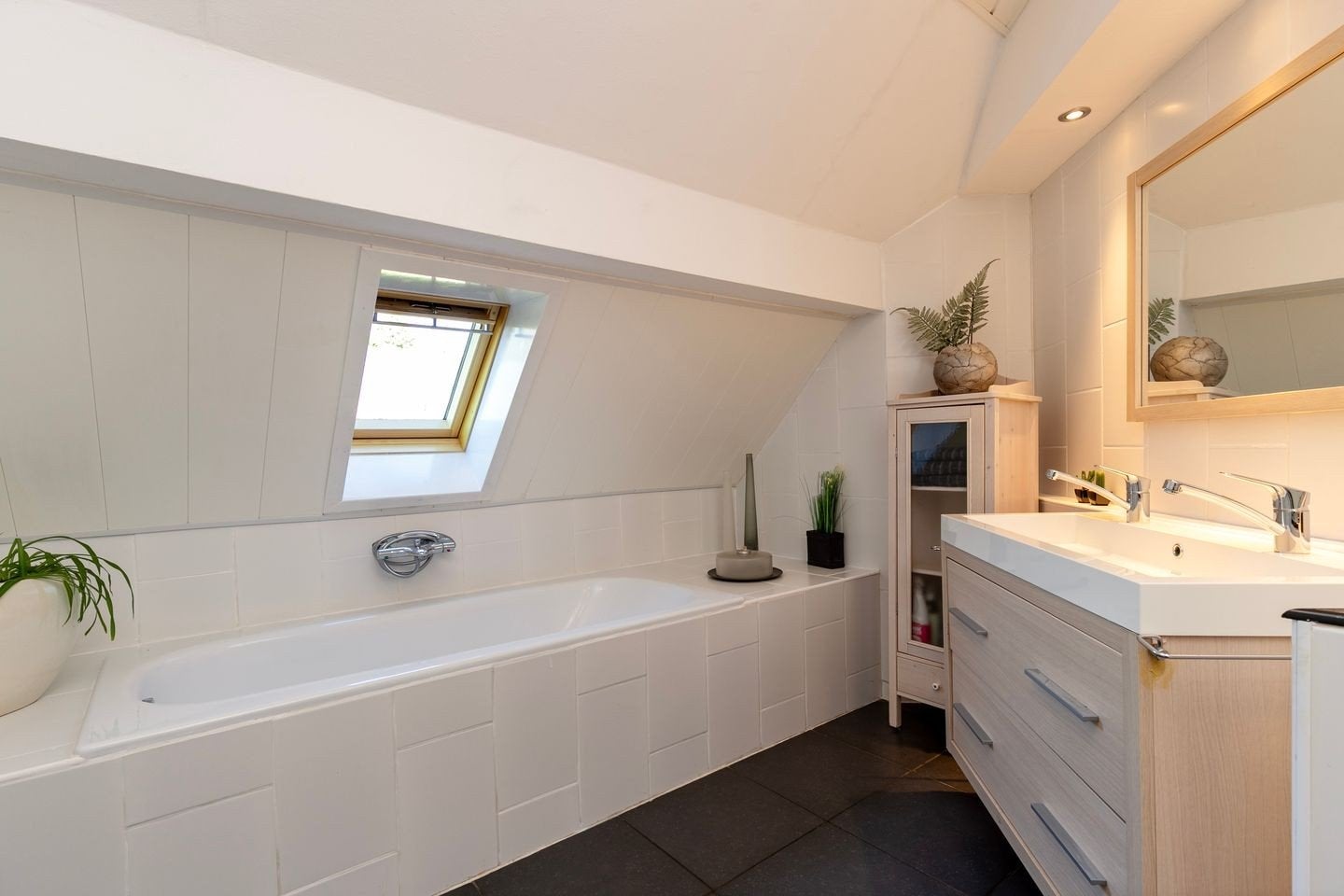 ligbad wit 80 bij 180, Ophalen, Bad