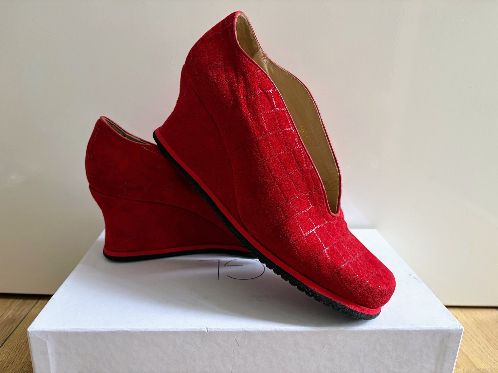 Rive Gauche 39, Ophalen of Verzenden, Zo goed als nieuw, Schoenen met hoge hakken, Rood