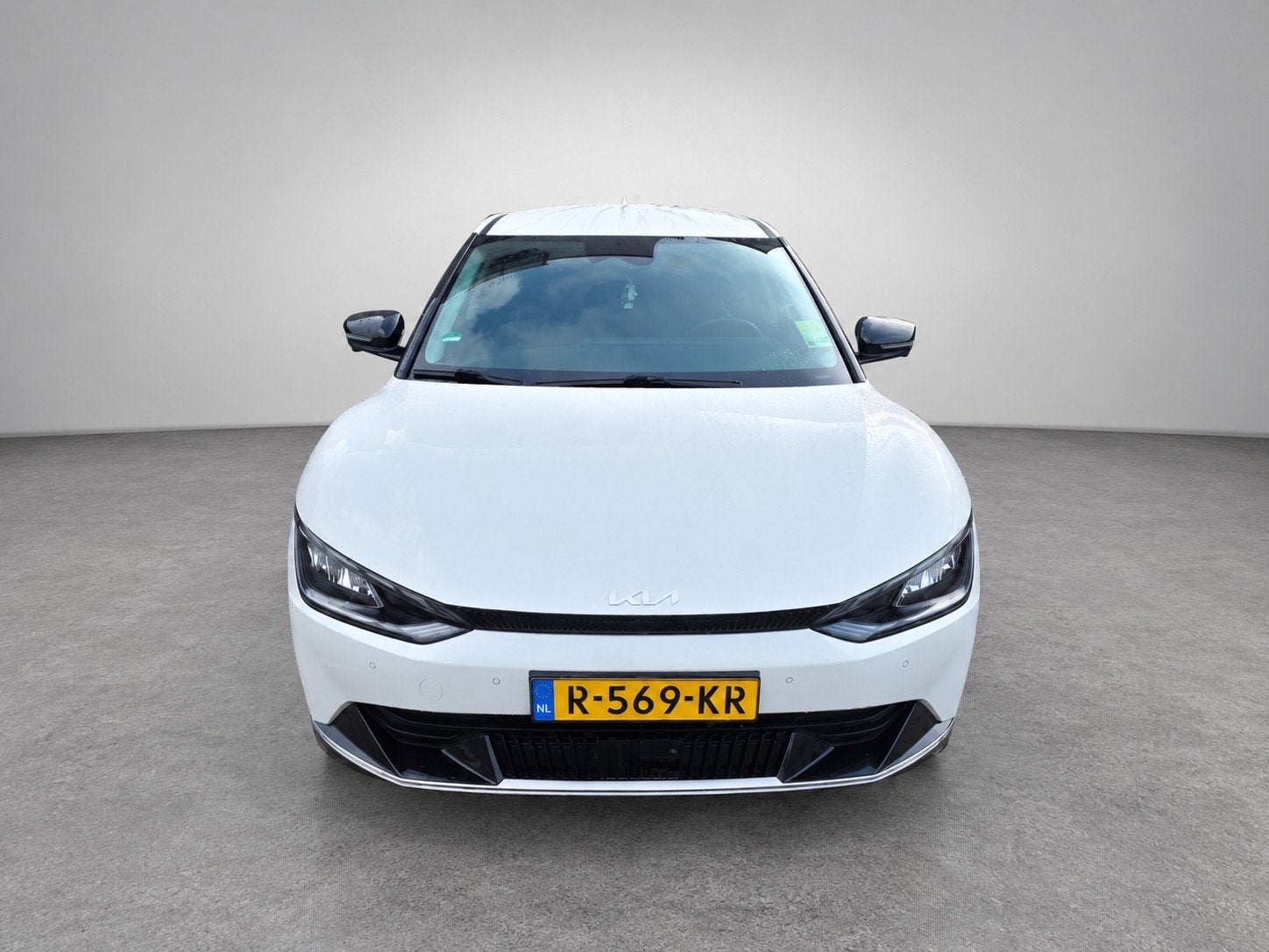 Kia EV6 PLUS 58kWh 169pk RWD 2022 Wit, Automaat, Dealer onderhouden, 750 kg, Wit