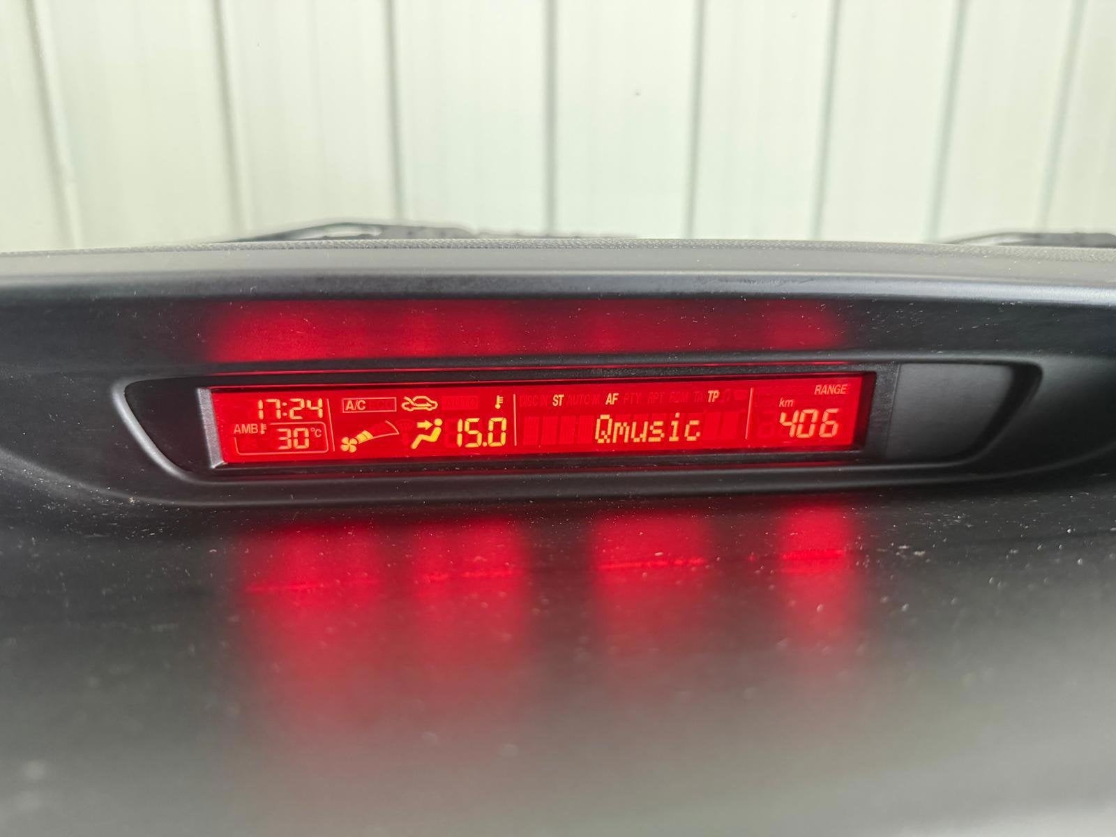 Foto 13 van Mazda 5 1.8 TS+ | Nieuw APK | Airco | Trekhaak | NAP