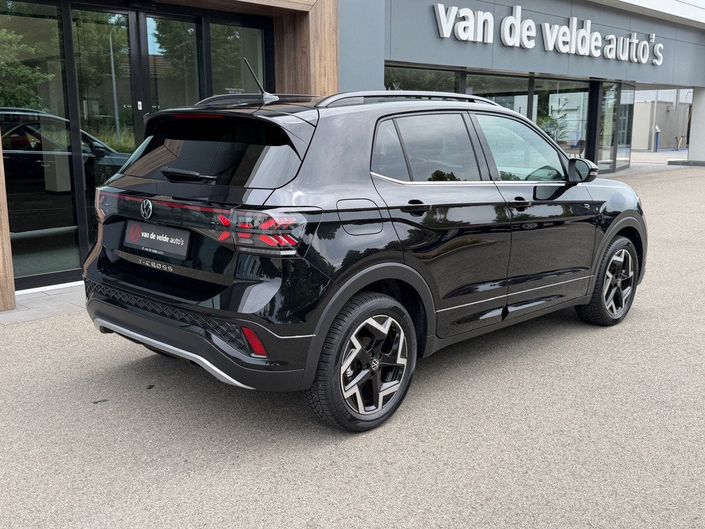 Volkswagen T-Cross 1.5 TSI 150pk DSG R-Line | Camera | Trekh, Auto's, Volkswagen, 12 maanden, T-Cross, Zwart, 4 cilinders