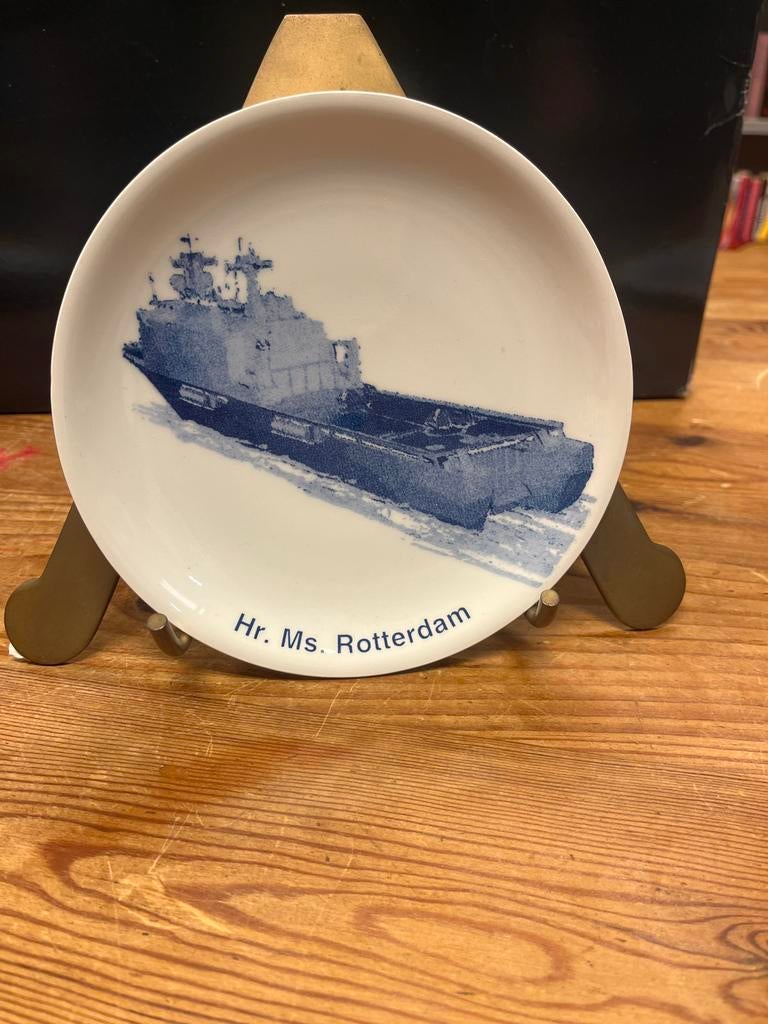 Delfts Blauw sierbord Hr. Ms. Rotterdam, Antiek en Kunst, Antiek | Wandborden en Tegels, Ophalen of Verzenden