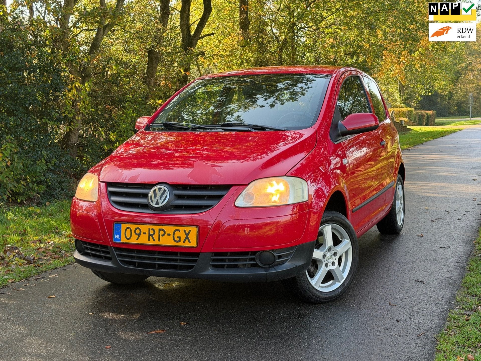 Volkswagen Fox 1.2 Trendline | APK + NAP Nu € 999,- !, Auto's, Voorwielaandrijving, 4 stoelen, 1198 cc, 973 kg
