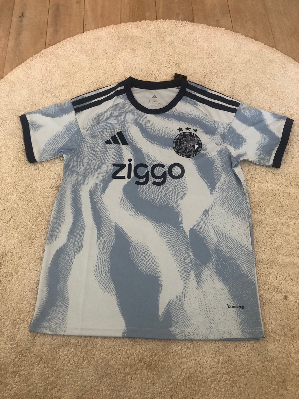 Ajax 3e shirt seizoen 26/27 *Nieuw* maat L, Maat L, Ophalen of Verzenden, Nieuw, Shirt