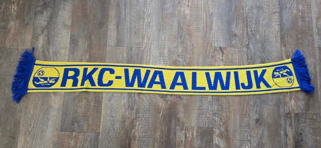 Sjaal RKC Waalwijk, Ophalen of Verzenden, Zo goed als nieuw, Overige binnenlandse clubs, Vaantje of Sjaal