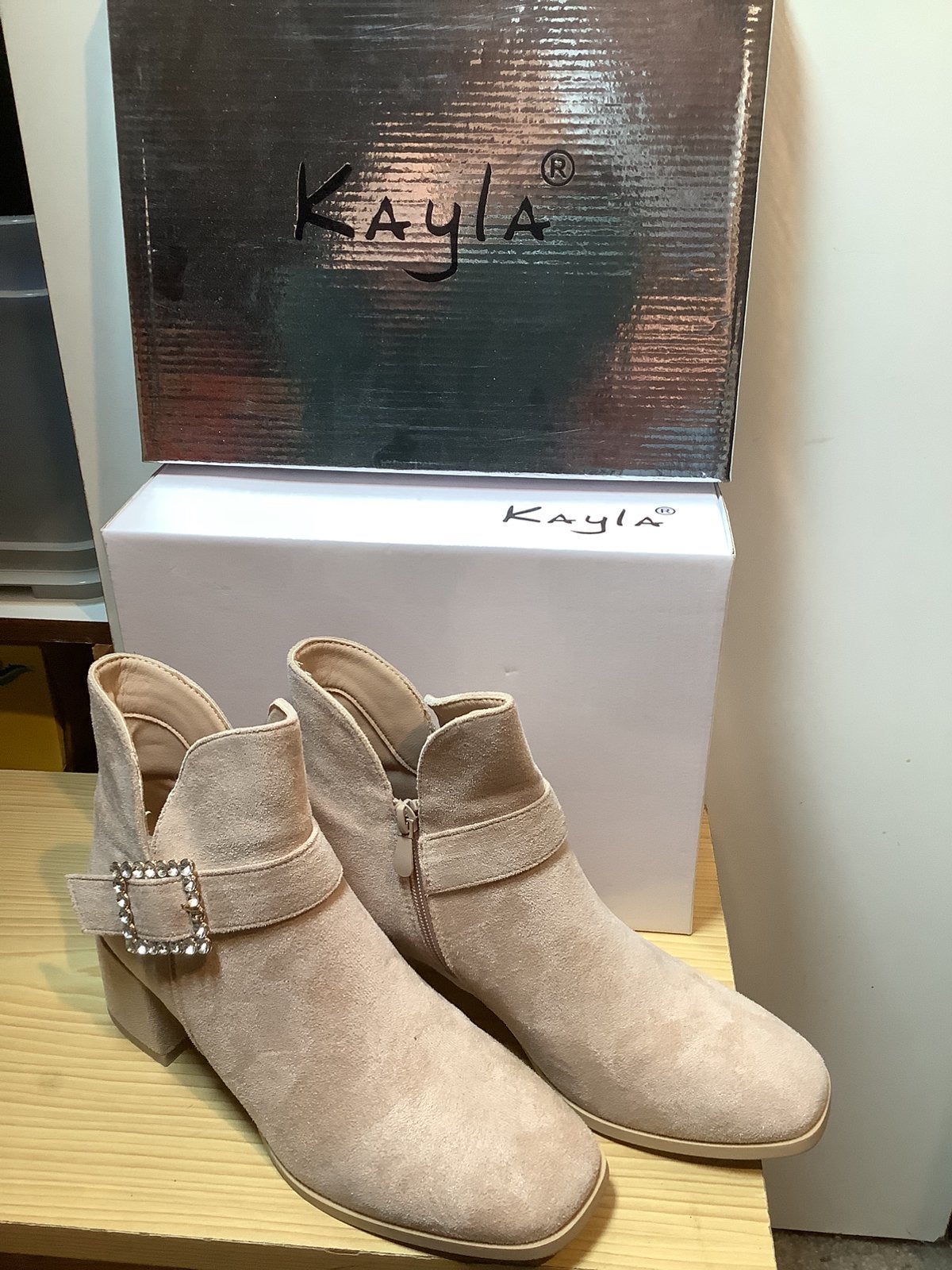 Enkellaarsjes  mt 40 ( nieuw), Kleding | Dames, Schoenen, Beige, Lage of Enkellaarzen, Nieuw, Ophalen of Verzenden