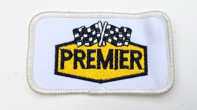 PREMIER  - race rally patch opnaai embleem 80s 9x5cm, Ophalen of Verzenden, Zo goed als nieuw, Auto's