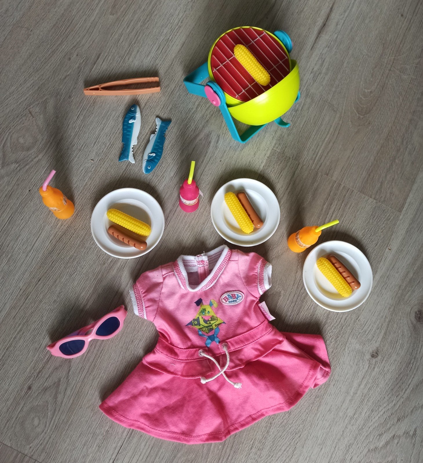 Baby born  zomerdag. Lekker de bbq aan, Ophalen of Verzenden, Zo goed als nieuw, Babypop
