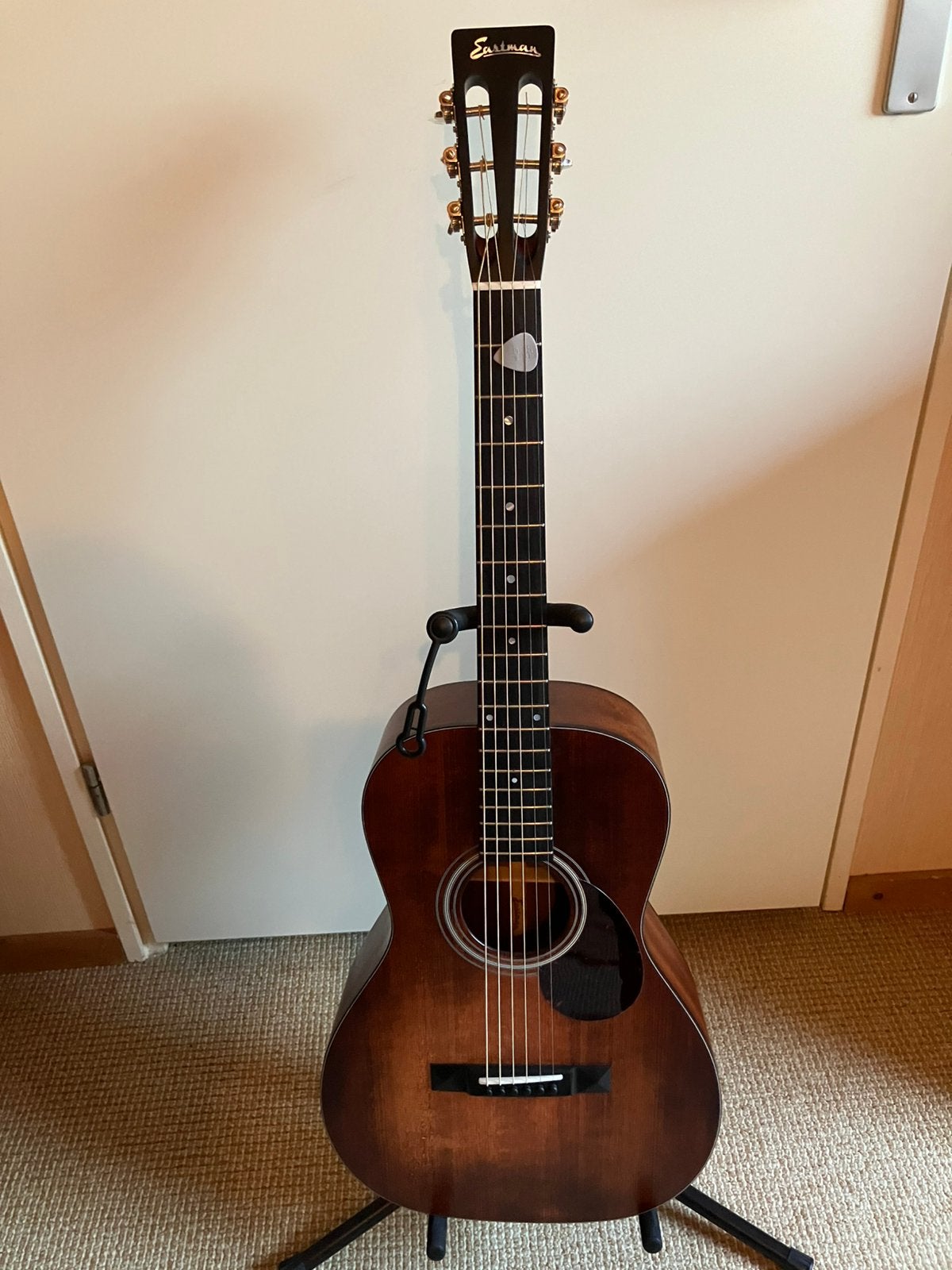 Eastman  E1P "The Bluesmaster" Limited, Muziek en Instrumenten, Snaarinstrumenten | Gitaren | Akoestisch, Ophalen, Zo goed als nieuw