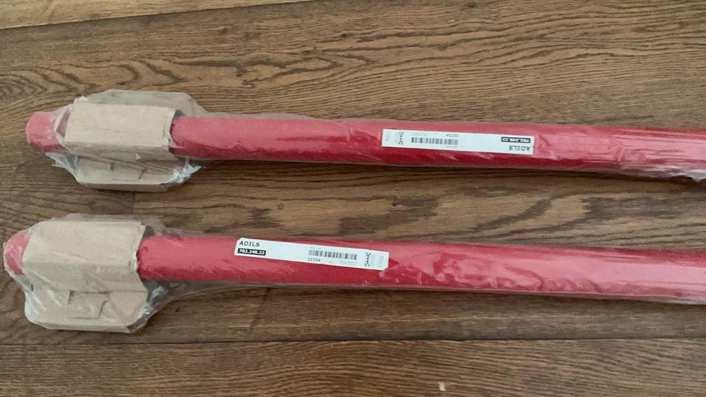2 poten om b.v bureau te maken Ikea 70 cm nieuw samen 4,00, Ophalen of Verzenden, Nieuw