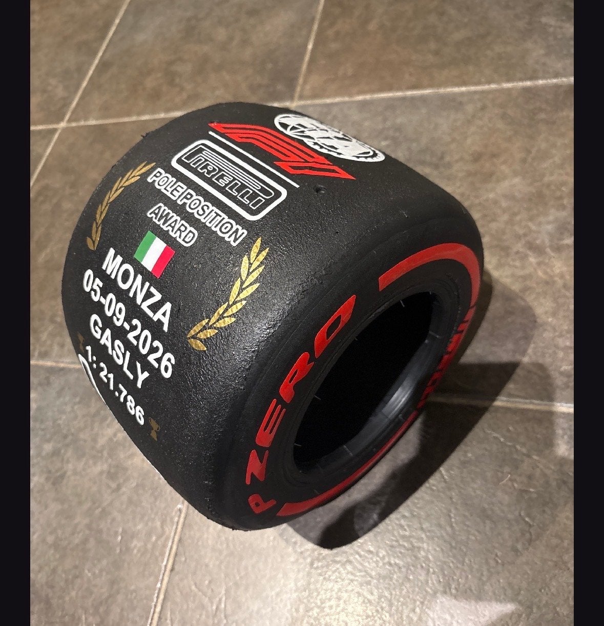 Pirelli F1 Pole Position Award Monza 2026 Gasly, Ophalen of Verzenden, Nieuw, Formule 1