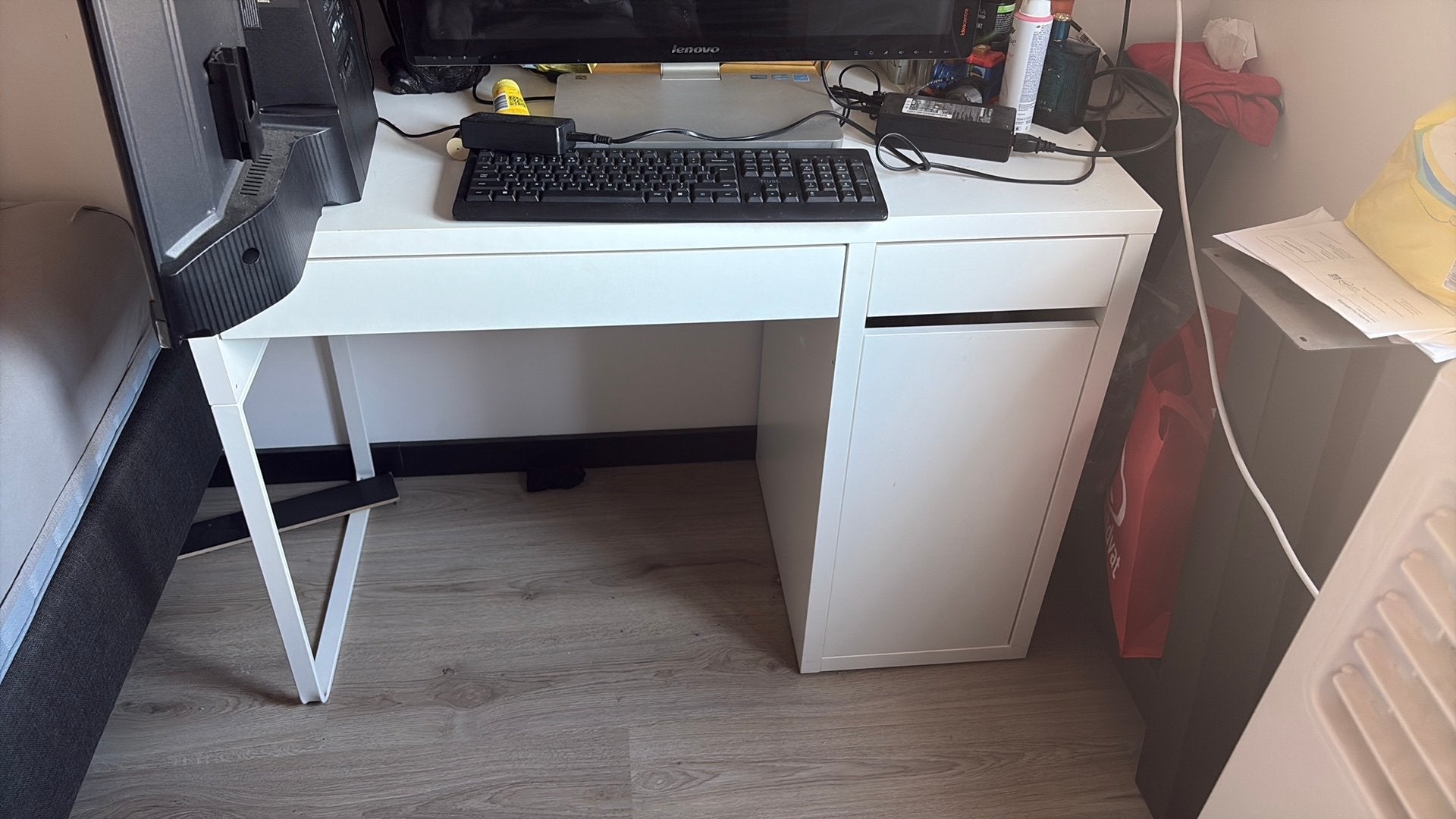 Ikea bureau met lades en kastje, Met lades, 105 cm, 50 cm, Zo goed als nieuw