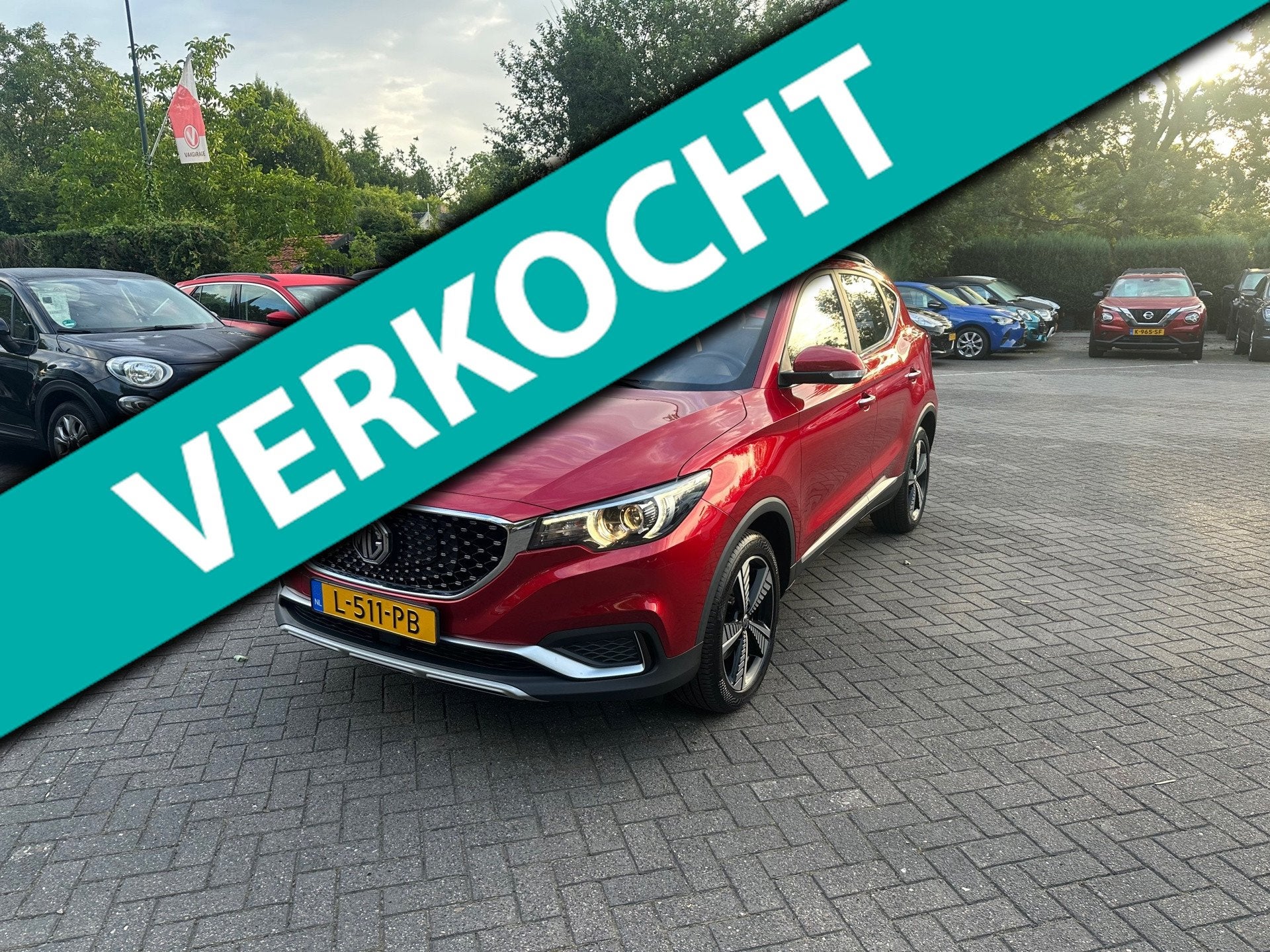 MG MG ZS EV Luxury 45 kWh , leer , navigatie , camera , pano, Auto's, Dealer onderhouden, Gebruikt, Adaptive Cruise Control, ZS