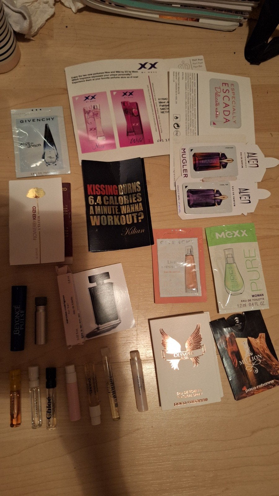 Diverse parfum testers en samples, Sieraden, Tassen en Uiterlijk, Uiterlijk | Parfum, Ophalen, Zo goed als nieuw