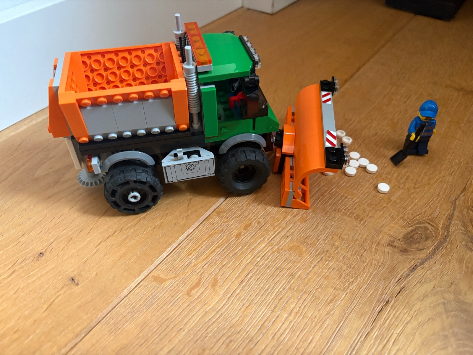 Lego City 60083 Sneeuwschuiver met minifiguur en boekje, Kinderen en Baby's, City, Lego, Ophalen of Verzenden, Zo goed als nieuw